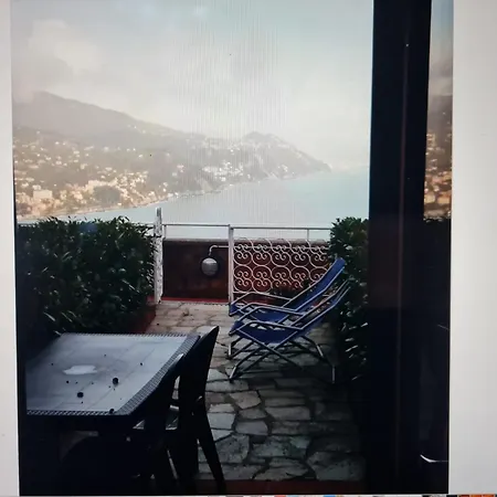 アパート Portofino Est *